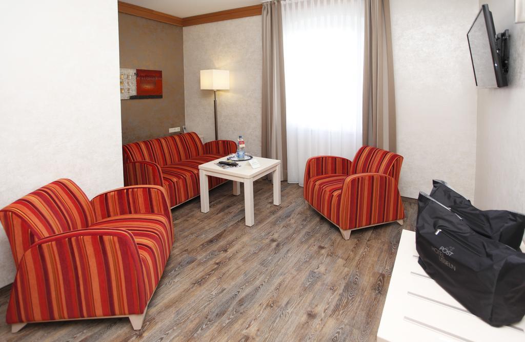 Posthotel Usseln Виллинген Экстерьер фото
